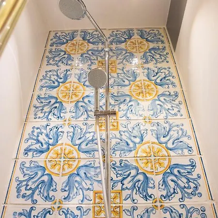 Casa Turrisi Nocleg ze śniadaniem 3*
