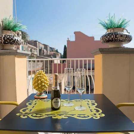 Casa Turrisi Nocleg ze śniadaniem 3*